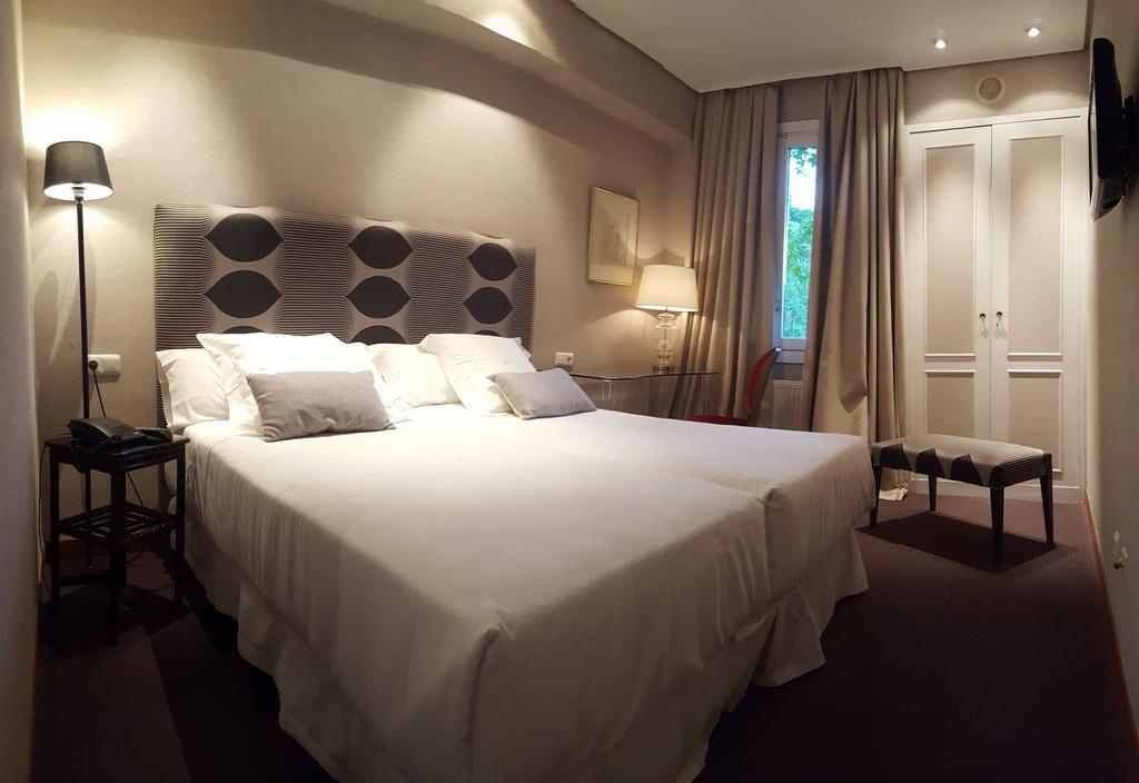 Hotel Etxeberri Zumárraga Екстериор снимка